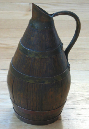 7013WinePitcher19002.jpg