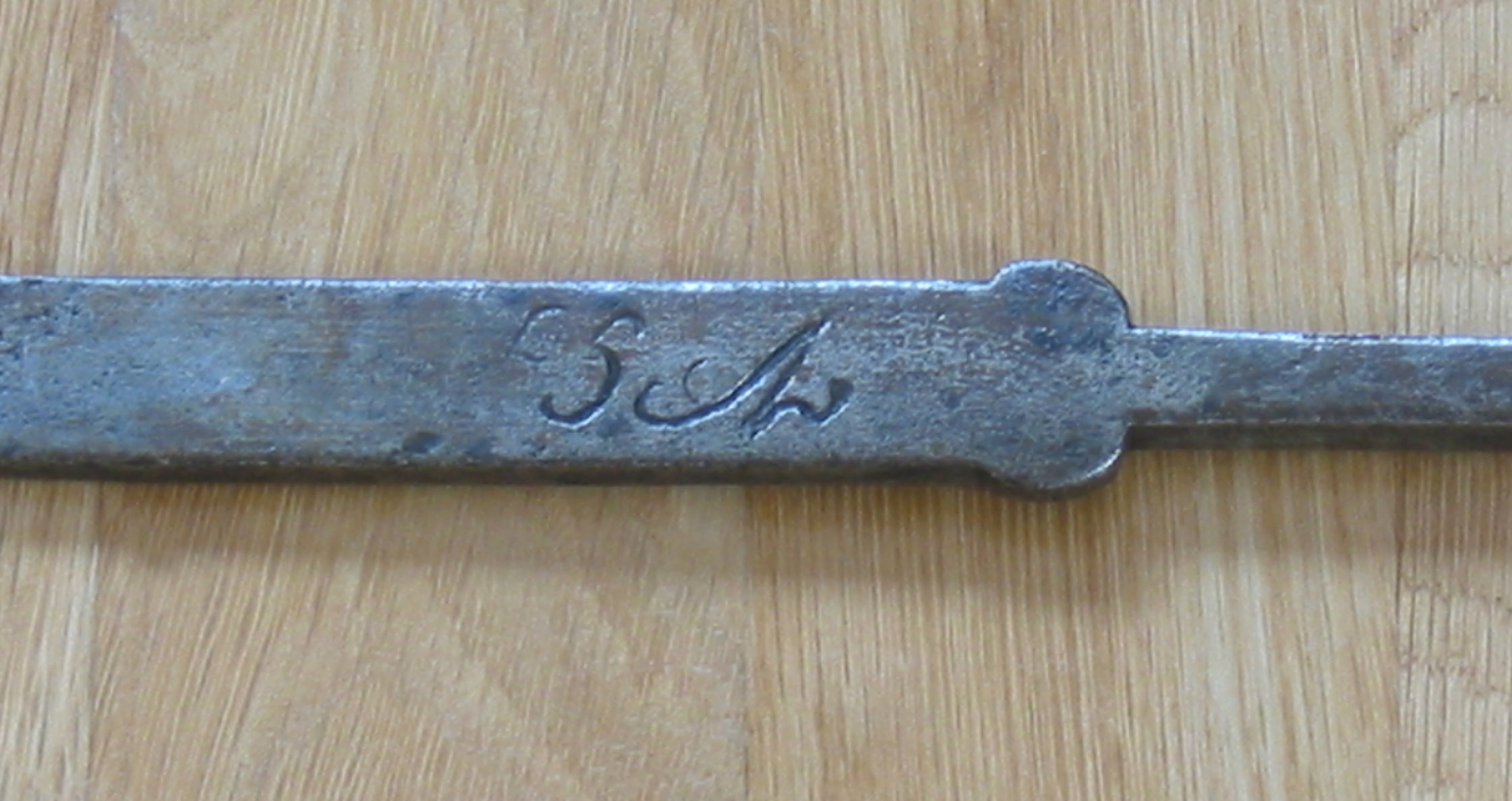 7132ToastingFork4.jpg